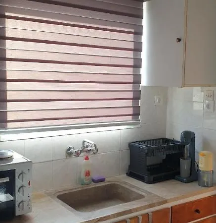 Pansion Marousa Διαμέρισμα Μέθανα