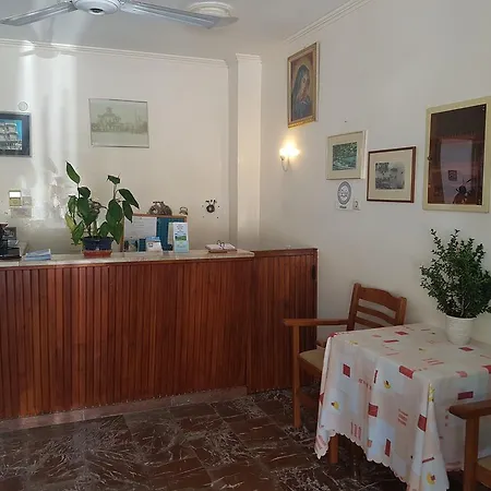 Pansion Marousa * Méthana