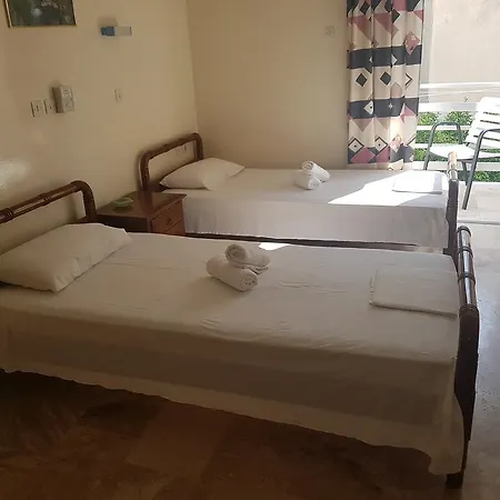 Pansion Marousa 公寓 *