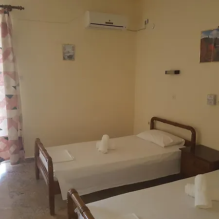 アパート Pansion Marousa *