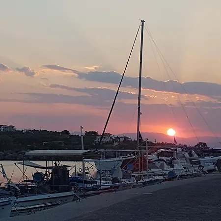 Pansion Marousa Μέθανα
