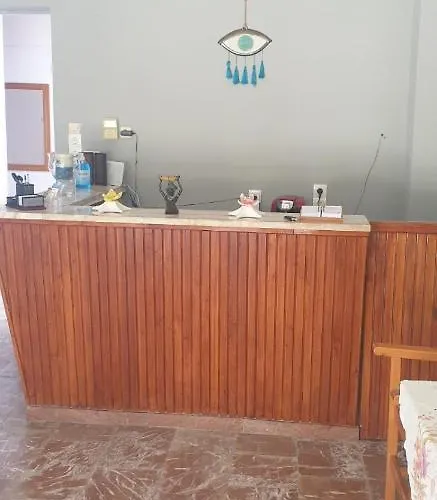 Διαμέρισμα Pansion Marousa *