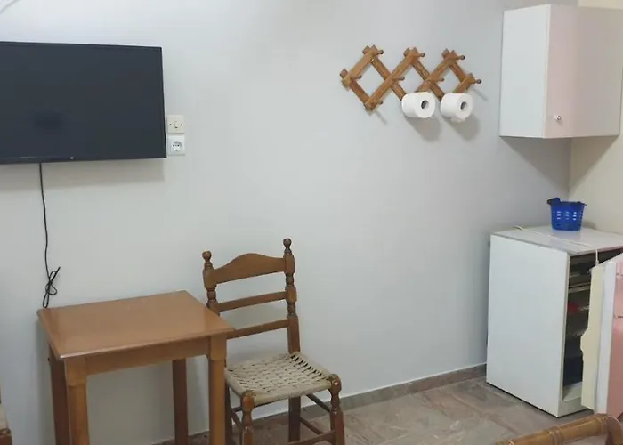 Διαμέρισμα Pansion Marousa Μέθανα