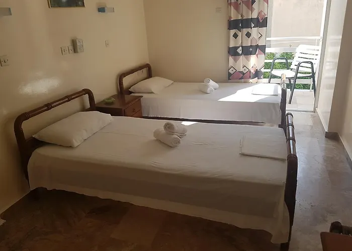 Pansion Marousa Διαμέρισμα *